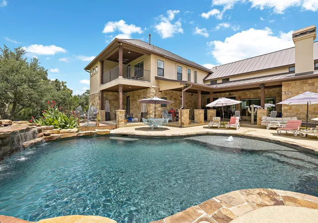 Photo 3 of Single family home for sale at 117 Covington Cv, Georgetown, TX 78628 | MLS# 7043988 | Listing updated on 2026-10-27