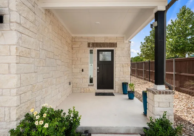 Photo 3 of Single family home for sale at 9900 Dawn Pearl Dr, Austin, TX 78748 | MLS# 7963637 | Listing updated on 2026-08-21