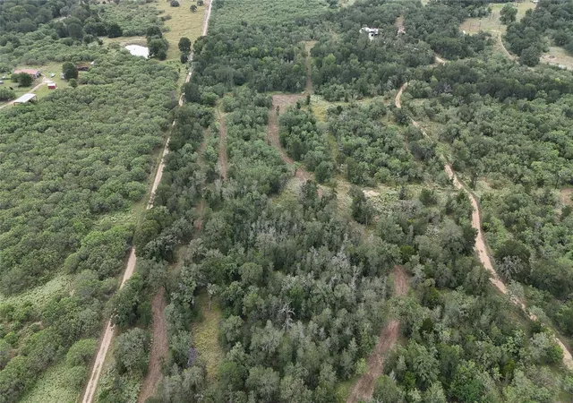 image of 650 Coastal Lane, Luling, TX 78648 | MLS# 3712301