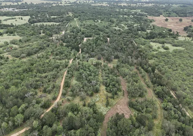 image of 650 Coastal Lane, Luling, TX 78648 | MLS# 3712301