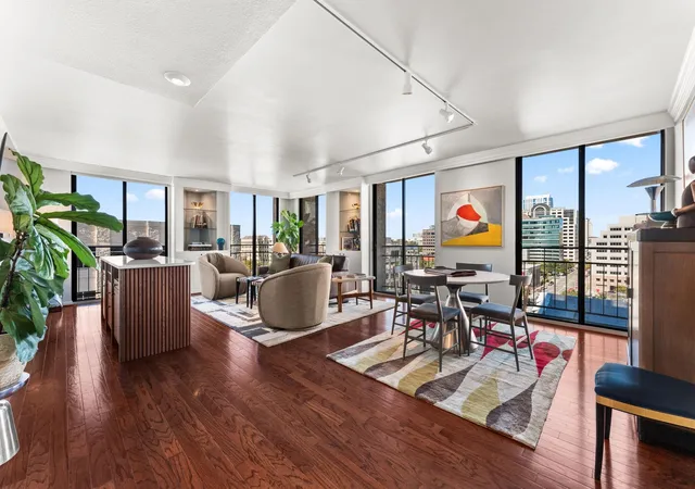 2nd image of 1122 Colorado St #1202, Austin, TX 78701 | MLS# 7566765