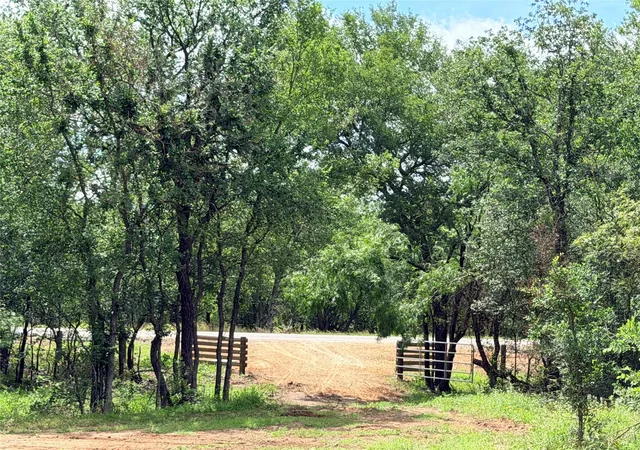 Photo 2 of Land for sale at Tbd Fm 86 Tract 1 Hwy, Luling, TX 78648 | MLS# 9058473 | Listing updated on 2026-08-31