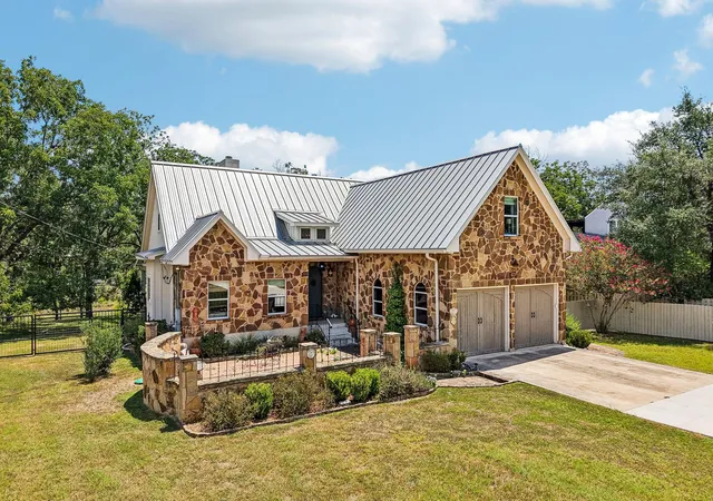 2nd image of 246 Blanco Dr, Wimberley, TX 78676 | MLS# 5327982