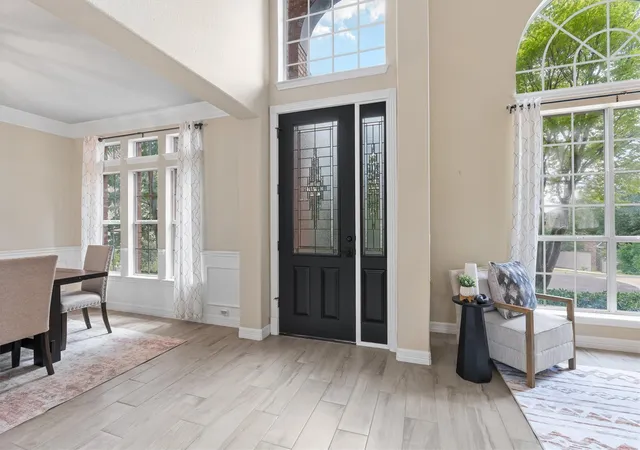 Photo 3 of Single family home for sale at 9500 Corbe Dr, Austin, TX 78726 | MLS# 3930737 | Listing updated on 2026-09-05