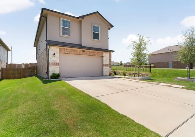 Photo 4 of Single family home for sale at 300 Brooklyn Dr, Georgetown, TX 78626 | MLS# 3974279 | Listing updated on 2026-07-28