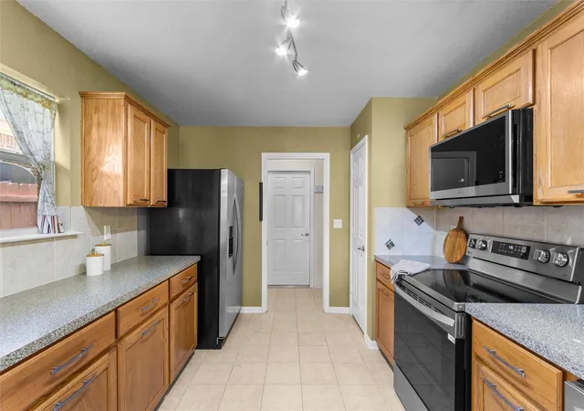 Photo 3 of Single family home for sale at 3709 Llano Estacado Ct, Killeen, TX 76549 | MLS# 7093618 | Listing updated on 2026-08-28