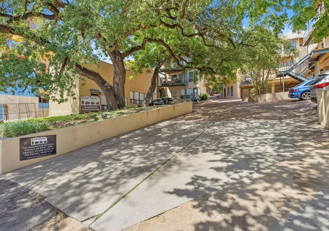 2nd image of 1106 W 6th St #206, Austin, TX 78703 | MLS# 1122261