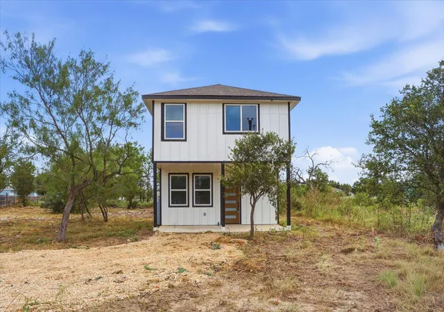 Photo 2 of Sale Pending at 140 Lobo Ln, Cedar Creek, TX 78612 | MLS# 5230164 | Listing updated on 2026-10-02