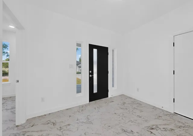 3rd image of 114 W Pauwela Ln, Bastrop, TX 78602 | MLS# 6930841