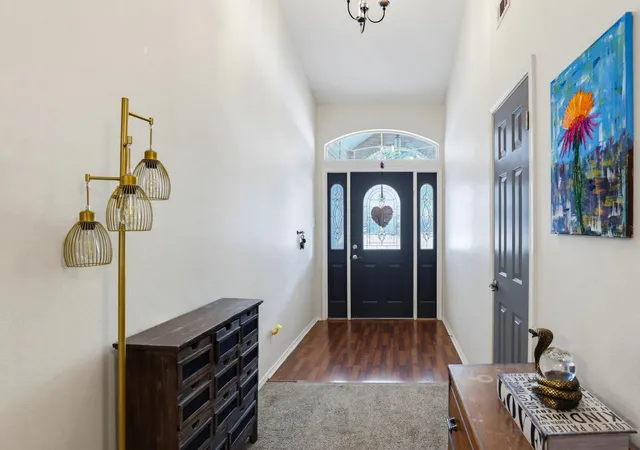 4th image of 1001 Travis St, Lockhart, TX 78644 | MLS# 4986200