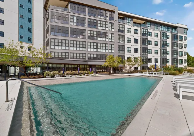 2nd image of 800 Embassy Dr #205, Austin, TX 78702 | MLS# 3463248