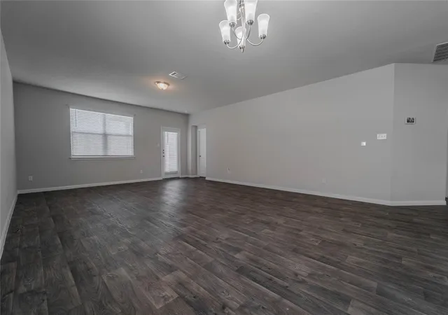 Photo 3 of Single family home for sale at 501 Naset Dr, Georgetown, TX 78626 | MLS# 3499375 | Listing updated on 2026-09-01