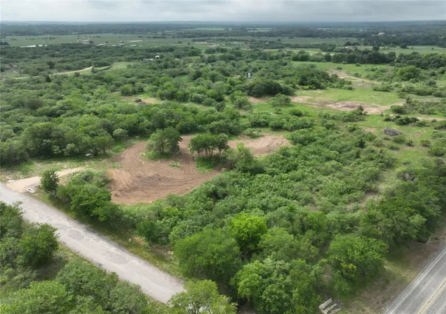 2nd image of 150 Pumper Rd, Luling, TX 78648 | MLS# 5397092
