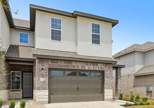 Photo 2 of Townhouse for sale at 15104 Afleet Alex St #B, Manor, TX 78653 | MLS# 8619059 | Listing updated on 2026-10-04