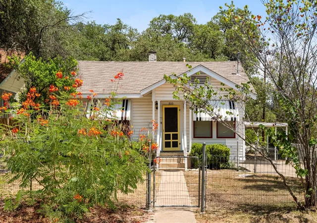 1st image of 800 W Gibson St, Austin, TX 78704 | MLS# 9575715