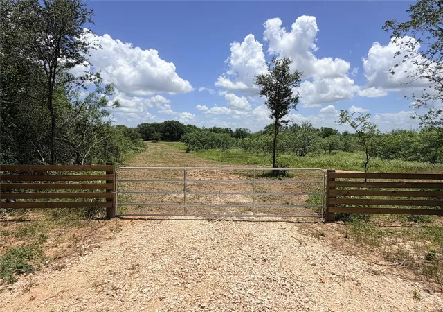 2nd image of Tbd Fm 86 Tract 5 Hwy, Luling, TX 78648 | MLS# 2420977