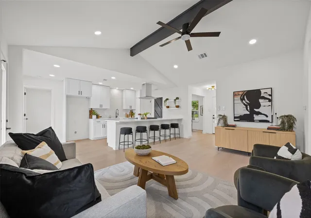 Photo 1 of Single family home for sale at 7901 Woodcroft Dr, Austin, TX 78749 | MLS# 2635882 | Listing updated on 2026-09-21