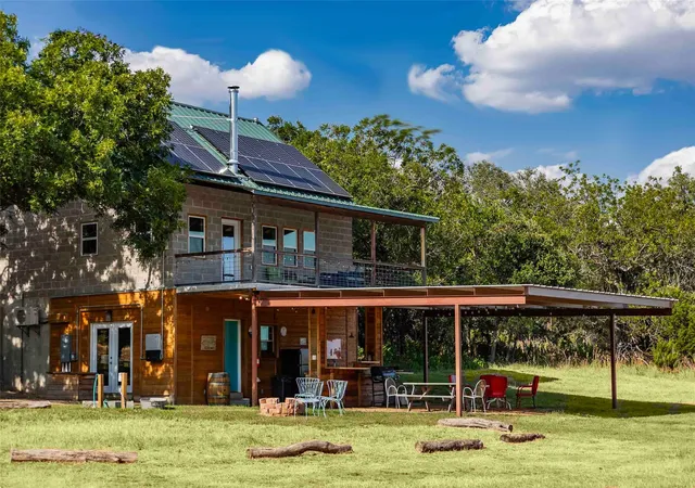 24th image of 95 Loma Ln, Fredericksburg, TX 78624 | MLS# 4632893