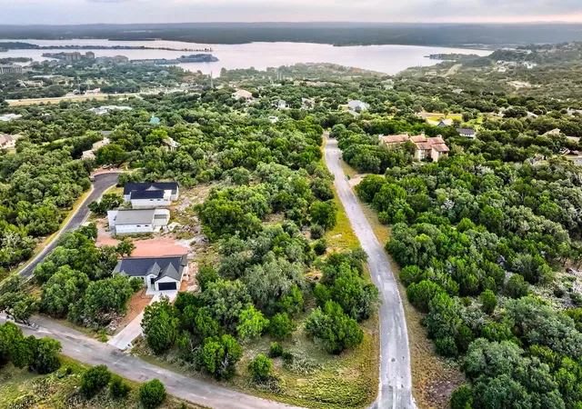 11th image of 900 Cheyenne St, Horseshoe Bay, TX 78657 | MLS# 8757441