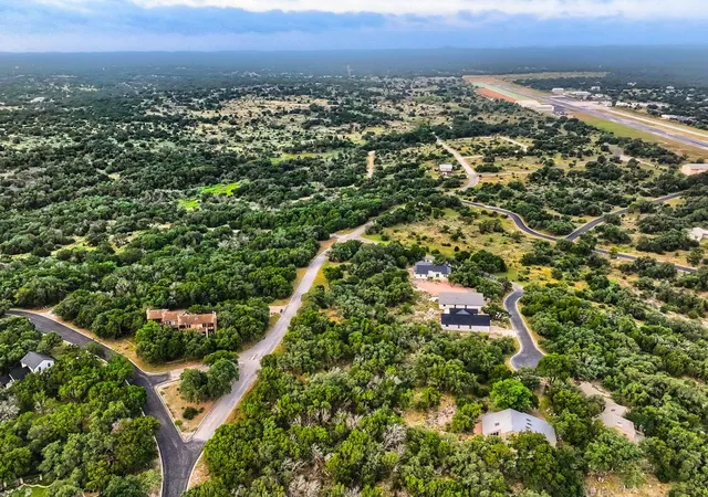 2nd image of 900 Cheyenne St, Horseshoe Bay, TX 78657 | MLS# 8757441