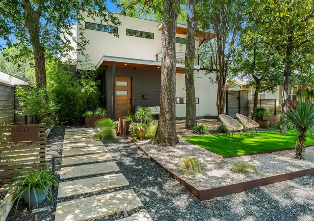 1st image of 1707 Willow St, Austin, TX 78702 | MLS# 5701608