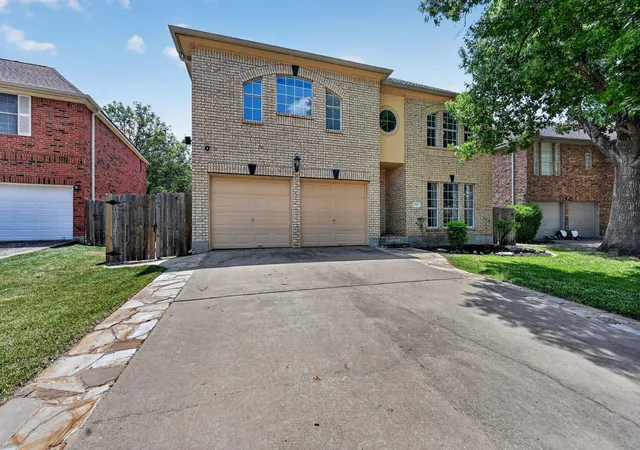 Photo 3 of Single family home for sale at 1123 Oaklands Dr, Round Rock, TX 78681 | MLS# 3602122 | Listing updated on 2026-08-19