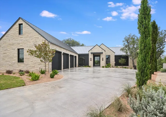 2nd image of 138 Coralberry, Horseshoe Bay, TX 78657 | MLS# 9226315