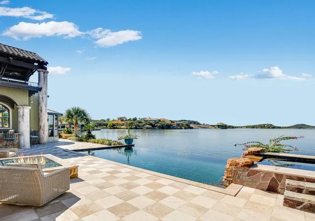 2nd image of 82 Applehead Island Dr, Horseshoe Bay, TX 78657 | MLS# 4401878