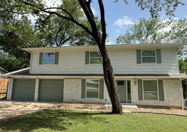 Photo 2 of Single family home for sale at 7007 Fred Morse Dr, Austin, TX 78723 | MLS# 6890396 | Listing updated on 2026-09-02