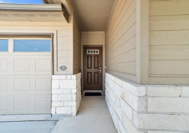 Photo 2 of Single family home for sale at 2945 Ml Run Bnd, Round Rock, TX 78665 | MLS# 1496756 | Listing updated on 2026-08-27