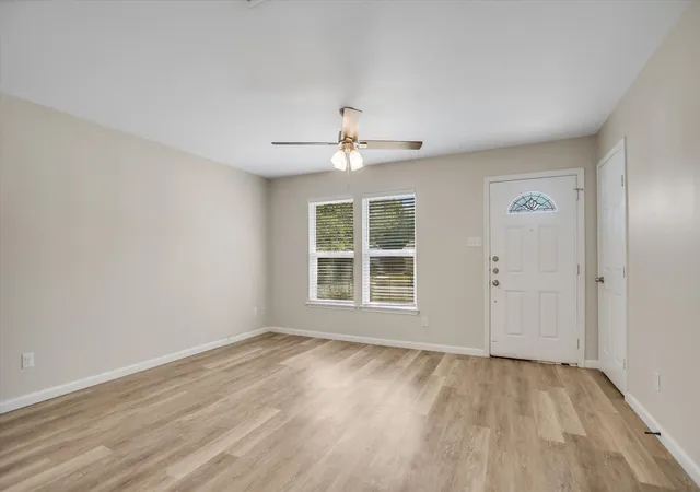 3rd image of 6026 Bluebell Cir, Austin, TX 78741 | MLS# 4340713