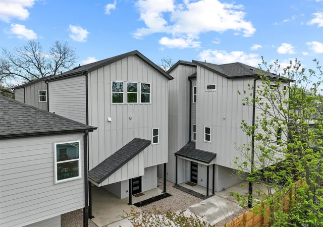 32nd image of 911 Calle Limon #2, Austin, TX 78702 | MLS# 5416282