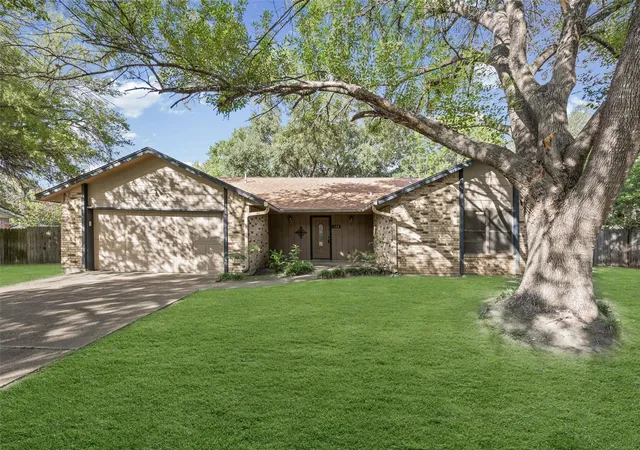 1st image of 428 Connolly Cir W, Lockhart, TX 78644 | MLS# 9810576