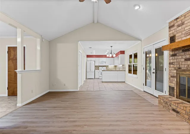 3rd image of 428 Connolly Cir W, Lockhart, TX 78644 | MLS# 9810576