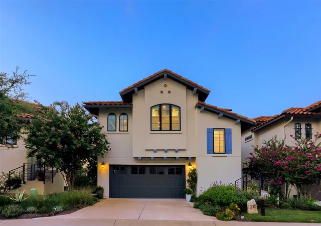 Photo 1 of Single family home for sale at 215 Honey Crk Ct, Austin, TX 78738 | MLS# 4126169 | Listing updated on 2026-08-26