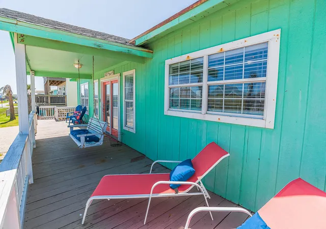 2nd image of 402 Seashell Dr, Freeport, TX 77541 | MLS# 8527180
