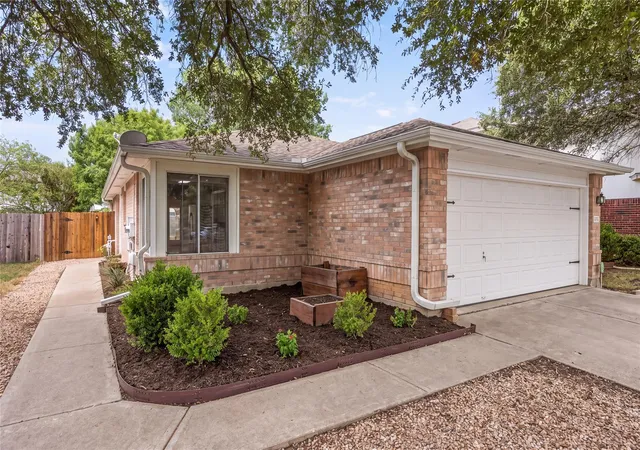 Photo 1 of Single family home for sale at 1513 Canon Yeomans Trl, Austin, TX 78748 | MLS# 6639560 | Listing updated on 2026-10-12