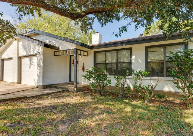 2nd image of 12301 Deer Falls Dr #A & B, Austin, TX 78729 | MLS# 1849620