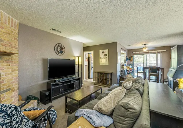 3rd image of 12301 Deer Falls Dr #A & B, Austin, TX 78729 | MLS# 1849620