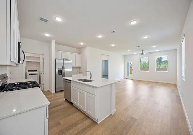 4th image of 177 Hornet St, Elgin, TX 78621 | MLS# 9285448