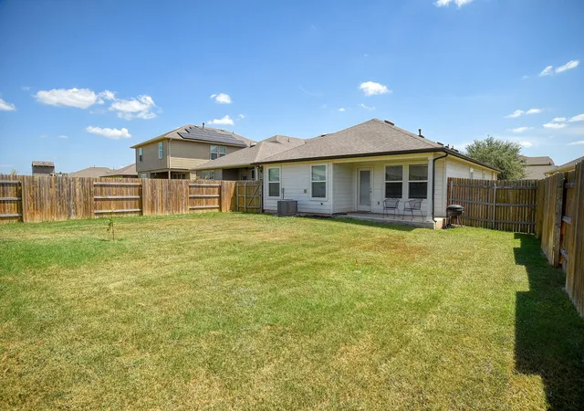 25th image of 706 Roaring Fork Ln, Bastrop, TX 78602 | MLS# 7733607