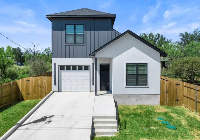 1st image of 212 Southwood Dr, Granite Shoals, TX 78654 | MLS# 3193912