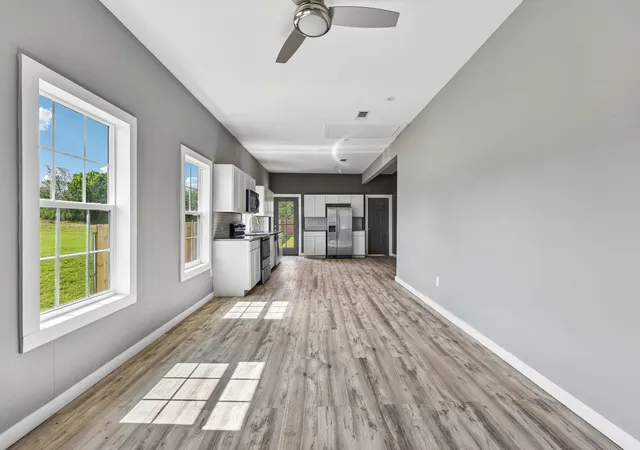 5th image of 507 W 1St St, Flatonia, TX 78941 | MLS# 6195768