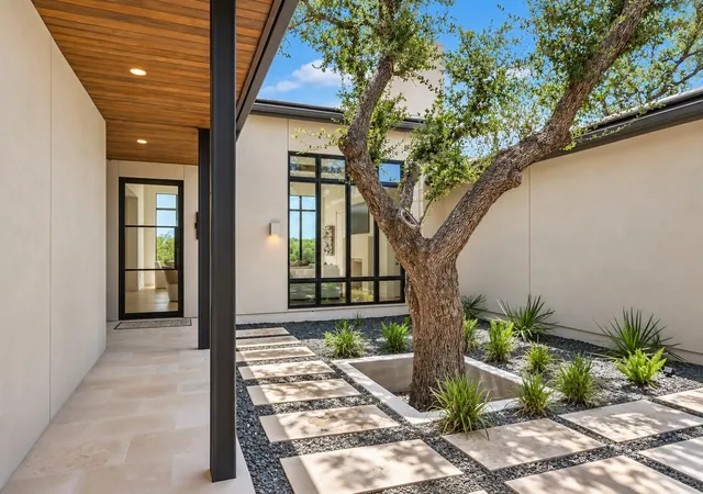 Photo 3 of Single family home for sale at 146 Coral Berry, Horseshoe Bay, TX 78657 | MLS# 7734692 | Listing updated on 2026-10-10