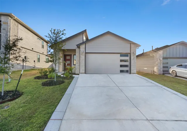 2nd image of 120 Scarborough Wy, San Marcos, TX 78666 | MLS# 3491138