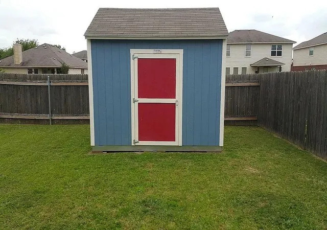 Photo 4 of Single family home for sale at 106 Floating Leaf Dr, Hutto, TX 78634 | MLS# 6195637 | Listing updated on 2026-09-11