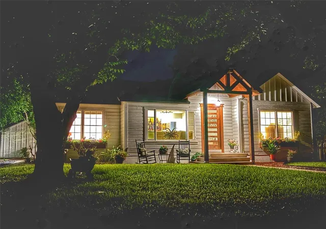 3rd image of 904 Fisher St, Taylor, TX 76574 | MLS# 6900907