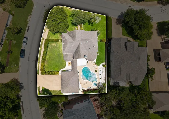 Photo 3 of Single family home for sale at 7221 Ellaview Ln, Austin, TX 78759 | MLS# 4342547 | Listing updated on 2026-10-22