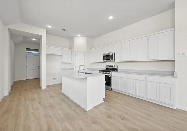 5th image of 201 Hornet St, Elgin, TX 78621 | MLS# 4005300