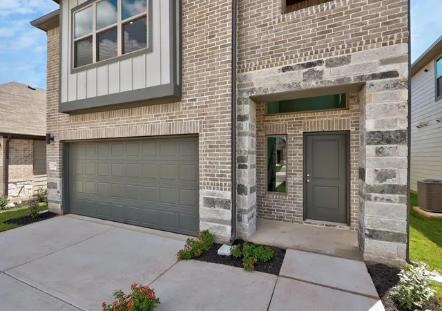 Photo 3 of Single family home for sale at 215 Hornet St, Elgin, TX 78621 | MLS# 5175412 | Listing updated on 2026-10-09